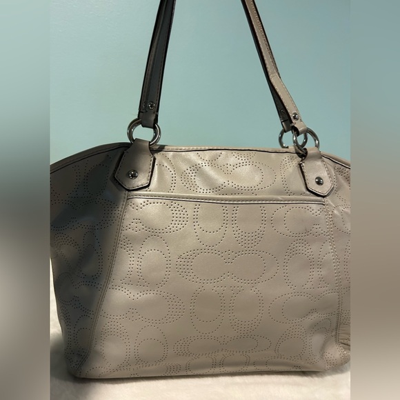 Coach shoulder bag large size. Authentic & pre-owned. - Picture 2 of 6